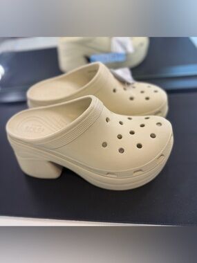 CROCS Siren Clogs Platform Mules Block High Heels Slip-on Bone Ivory EVA Size 10